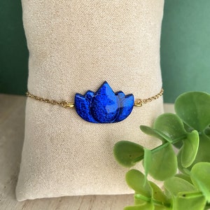 Royal blue lotus flower motif bracelet, original costume jewelry made in France, royal blue jewelry set, electric blue