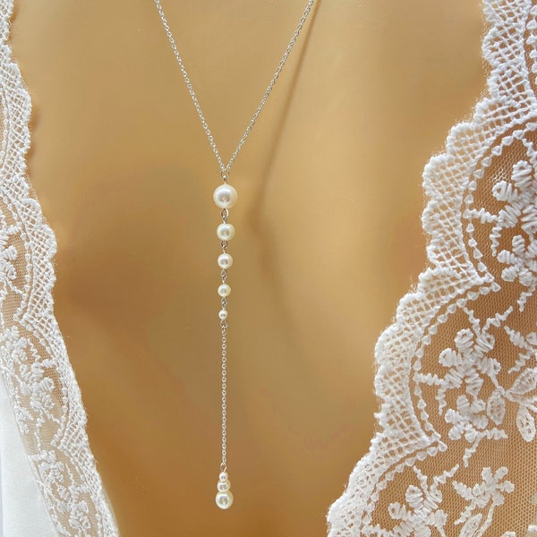 Collier de dos pour mariée, collier avec pendentif de dos perles nacrées en cascade, collier robe dos nu mariée, fabrication française