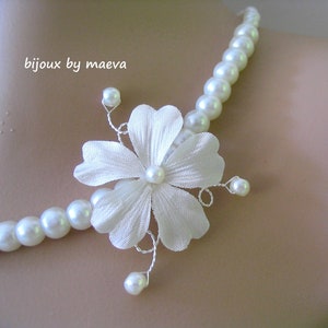 Elegante collar de boda, joyería nupcial, flores y perlas, joyería personalizable imagen 2