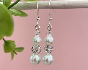 wedding jewelry earrings white pearls and rhinestones round beads