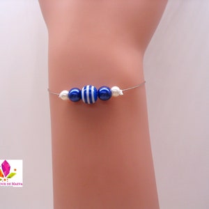 Koningsblauwe en witte armband, gestreepte parel, koningsblauwe sieradenset, damessieraden Frankrijk, sieraden met maritiem thema