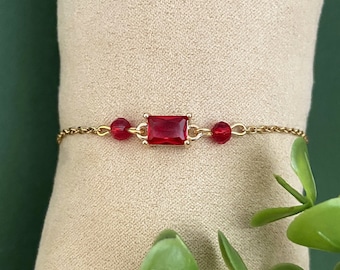 Bracelet rouge pour femme, bijoux fantaisie rouge minimaliste, bracelet rouge et doré, parure bijoux rouge fabriqués en France