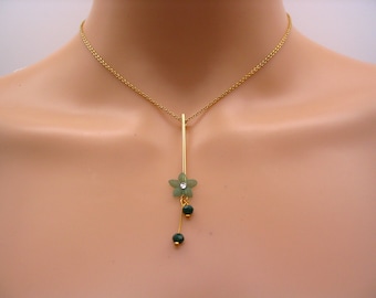 collier fantaisie vert minimaliste, fleurs et perles vertes, bijoux fantaisie faits main, cadeau femme France