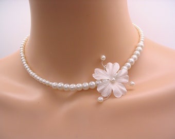 Costume wedding necklace, bridal jewelry flowers and pearls, customizable jewelry