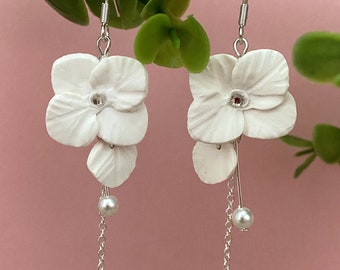 White Hydrangea flower bridal earrings, flower and pearl wedding jewelry made in France, customizable and custom jewelry