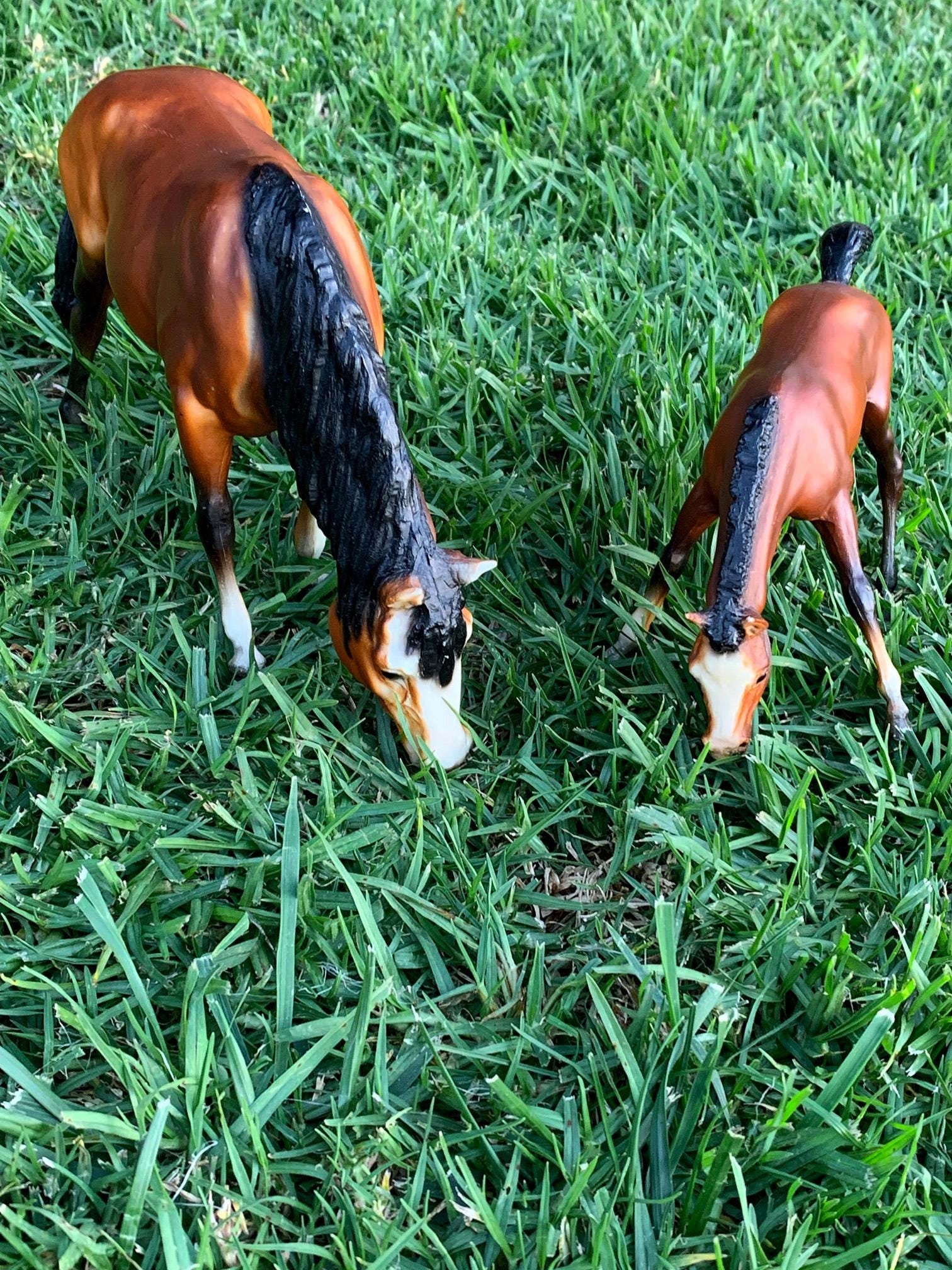 Breyer Traditionelle Grasende Stute und Fohlen Knöpfe & Schleifen #1411 von 1970 /Made in USA