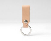 Key Fob & llavero / llavero personalizado personalizado nombre fecha aniversario, cuero curtido vegetal, hecho a mano, Natural