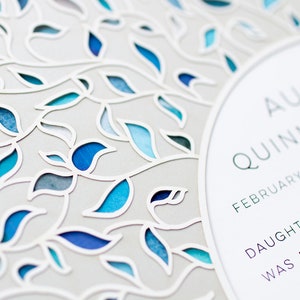 Papier geschnitten Kunst hebräische Namensgestelle Geburt Ankündigung Baby Custom Art Reben blau