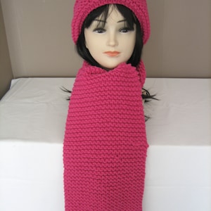 Hat and scarf wool merinos and cashmere