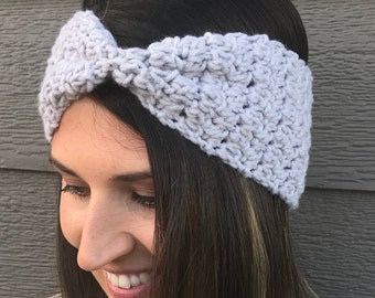 Diadema de invierno tejida a crochet gris claro / Calentador de orejas de crochet para invierno / Regalo para ella / Diadema tejida a crochet / Pañuelo para la cabeza / Relleno de medias /