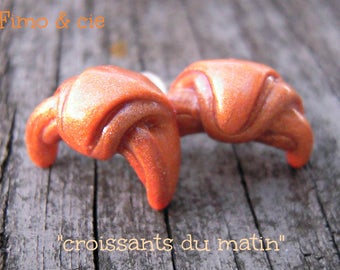 paire de boucles d'oreilles puces  "croissants du matin"