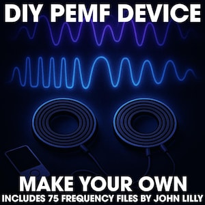 Può includere: Kit per dispositivo PEMF fai-da-te con due bobine nere e un piccolo dispositivo elettronico. L'immagine include il testo "DIY PEMF DEVICE" e "MAKE YOUR OWN" con le parole "INCLUDES 75 FREQUENCY FILES BY JOHN LILLY" sotto.