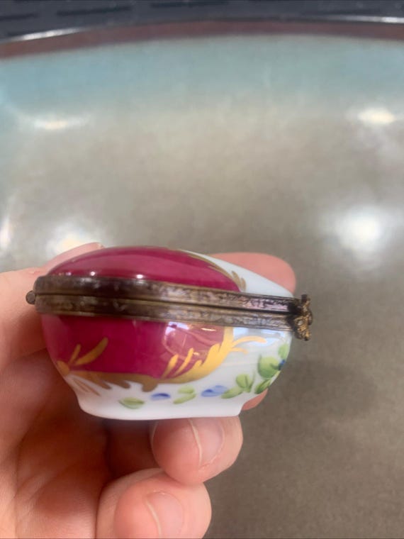 heart-shaped Limoges trinket box  Hand Painted, France View 5