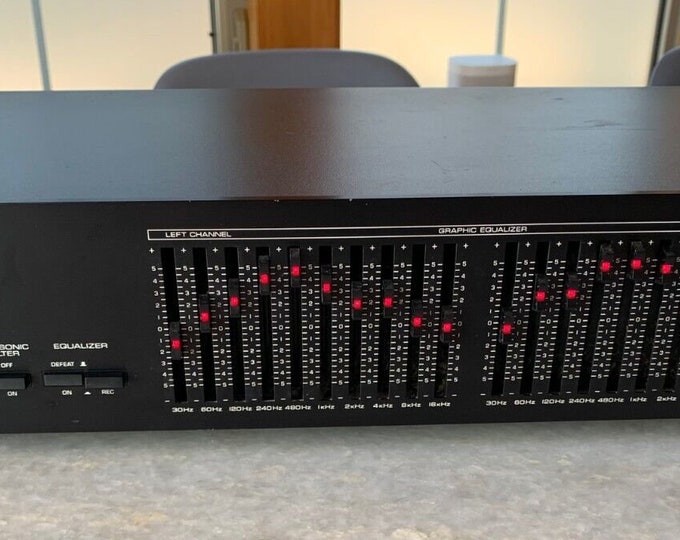 TEAC EQA20 Stereo Graphic Equalizer With Spectrum Display 10band per