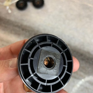 Replacement parts: pioneer pd-m502 feet/foot w/screw