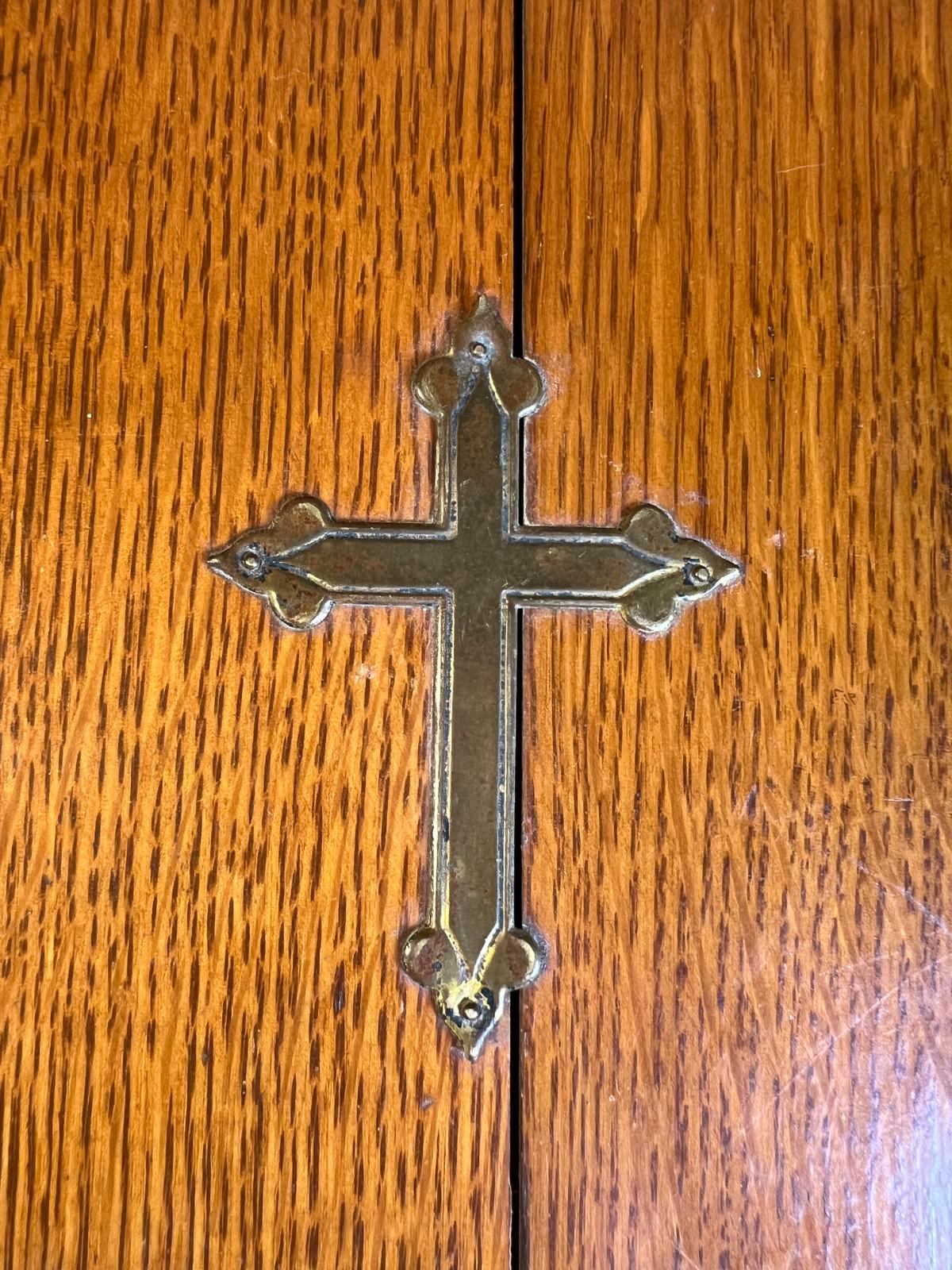 Antique Oak Devotional Chapel Box Brass Cross Applique Altar Set Case ...