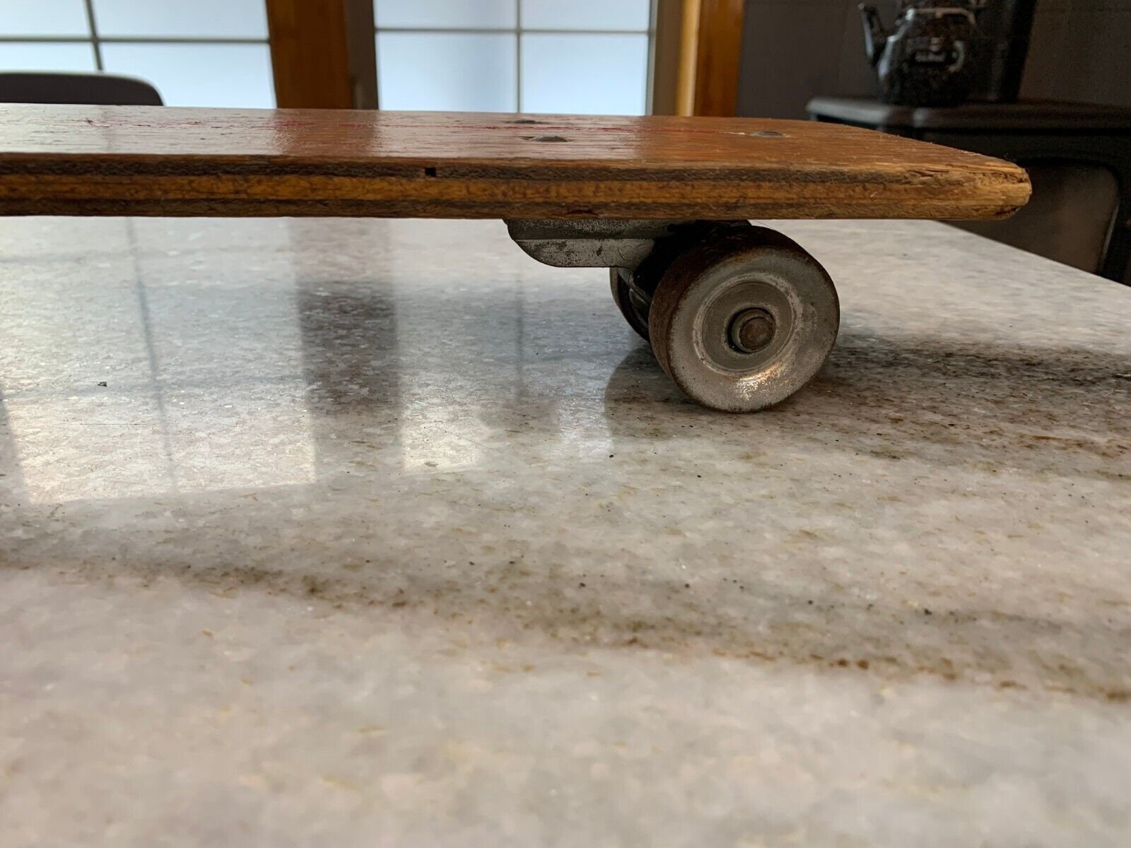 Vintage-antique Wood/wooden Skateboard Vintage-antique Wood/wooden Skateboard