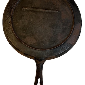 Antique cast iron griddle gate marked sideways no. 8 c 1840–1855 early american