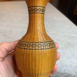 Vintage mid-century fine rattan woven bamboo chinese porcelain vase! ornate!
