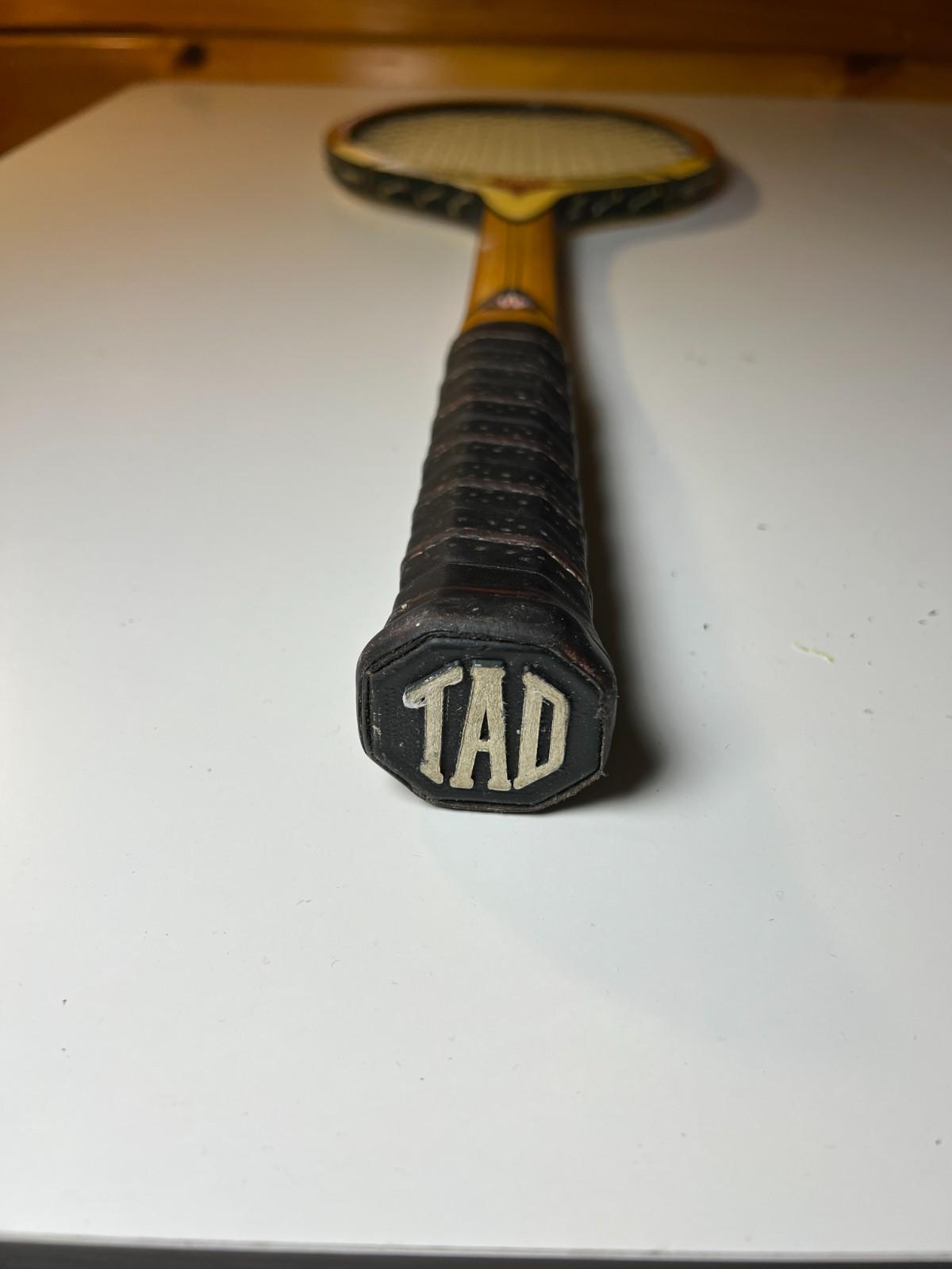 Raquette Tennis Vintage Davis - Cadre Bois - Cordages Intacts