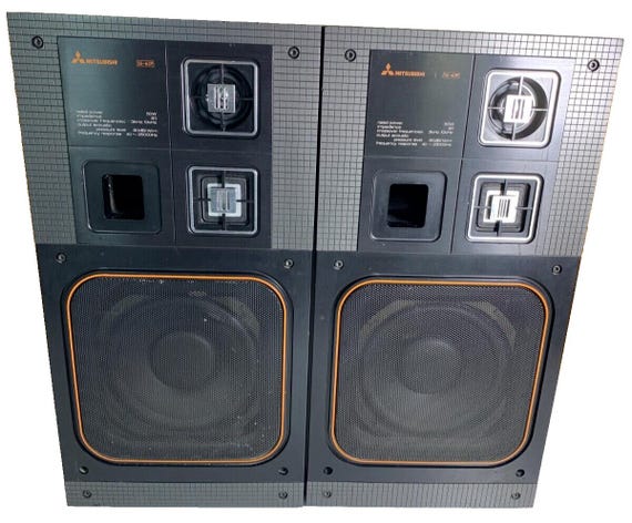 Vintage Retro 1980s 80s Bookshelf 3-way Speakers Mitsubishi Ss-62p