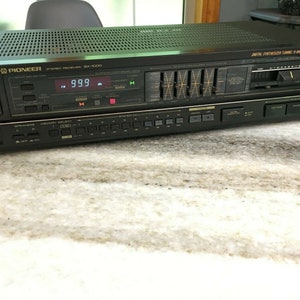 Vintage 1986 made in japan pioneer sx-1000 stereo receiver/amplifier w/equalizer