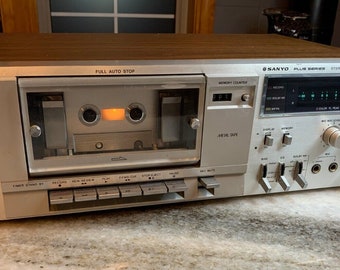 Vintage 1979 silver-faced wood sanyo plus d55 cassette deck made in japan parts