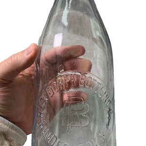 Antique 32 oz soda bottle embossed risedorph bottling kinderhook ny new york