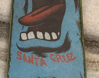 Wall art: vintage '90s santa cruz [real] screaming mouth skateboard deck signed