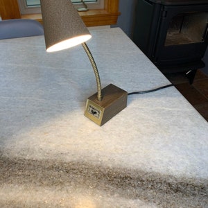 Vintage 1980s small/compact/mini table/desk lamp/light w/gooseneck brooklyn ny!