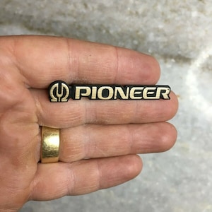 Vintage pioneer cs-g9001 replacement parts: badge/logo