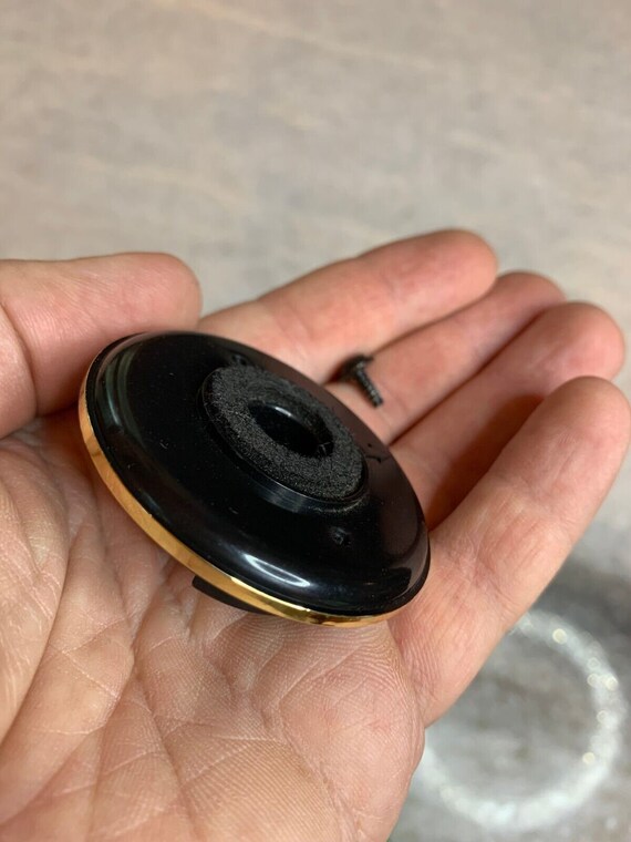 Replacement Parts: Vintage Optimus Cd Player Cd-2470 Feet/foot W