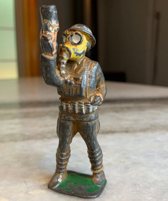 Superb antique leaded figure/figurine gas mask ma… - image 1