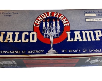 Caja de 11 bombillas vintage Nalco con base de candelabro, St. Louis, Missouri.