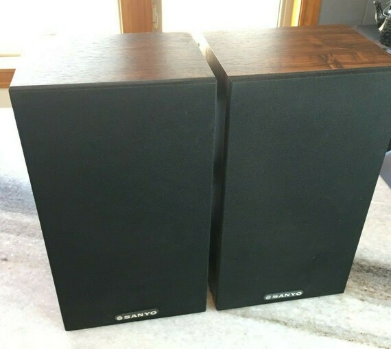 Vintage Sanyo St-80 8ohm 2-way Floor 
