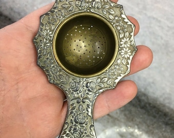 Antique-vintage ornate brass metal japanese (japan) tea strainer  3" x 5"