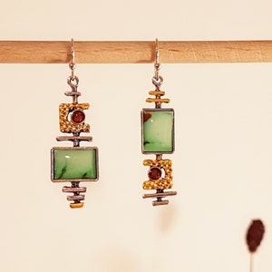 asymmetrical hanging earrings *ART DECO green* silver & gold look