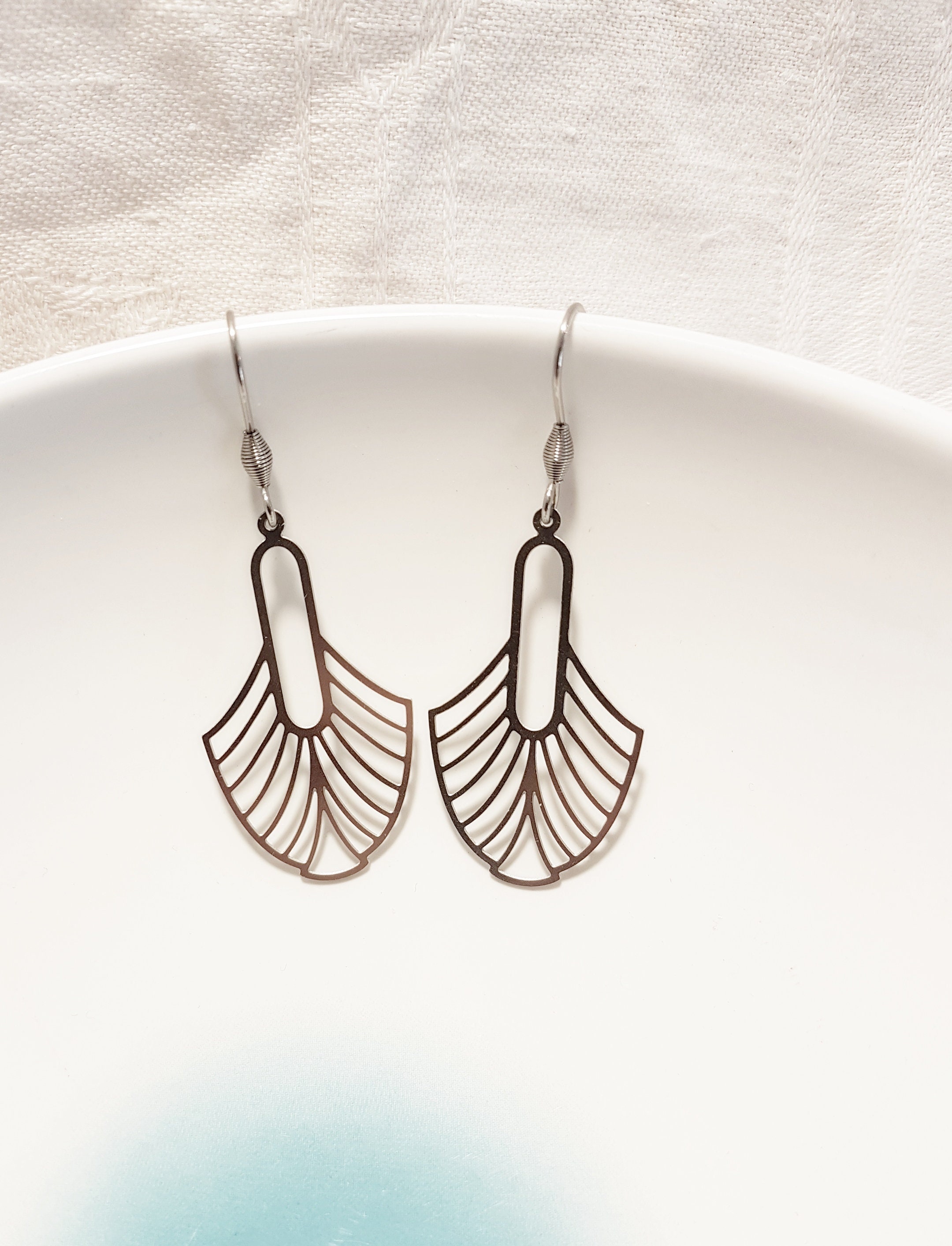 ピアス ファッションスタッドピアス ビンテージオリジナルアールデコ×ケースohrringe jahrgang art deco gestt wei original fallen x4 silber mode