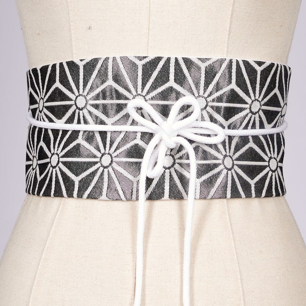 Ceinture OBI Asanoha argentée en coton japonais et cordon à pompons