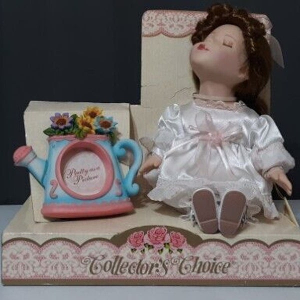 Pretty As A Picture | Dan Dee Porcelain Doll Collectors Choice with Photo Frame