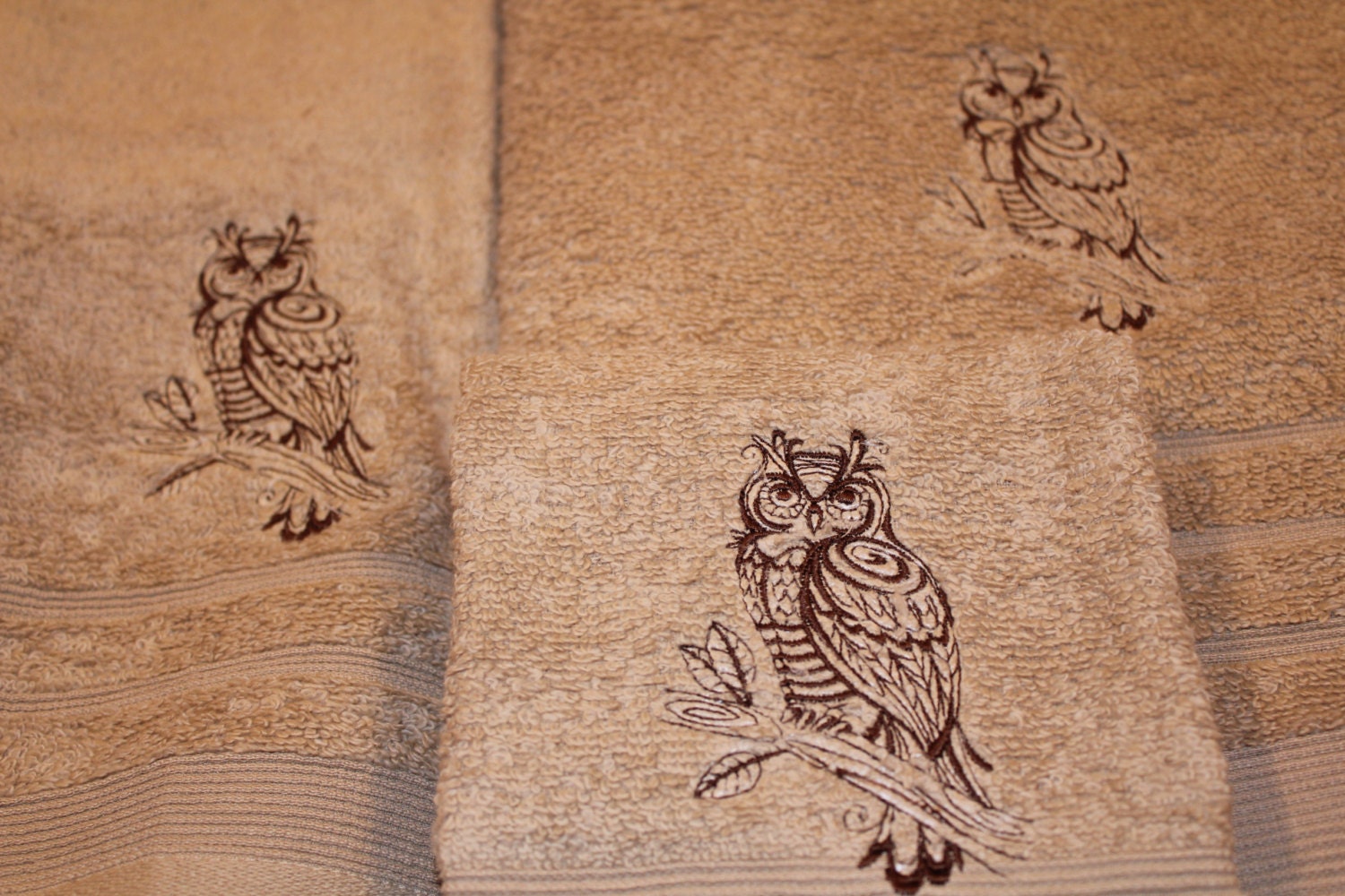 Owl Embroidered on tan bath towels 3 piece set