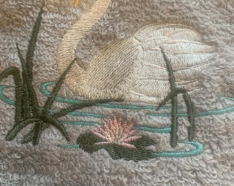 Swan embroidered on 3 piece bath towel set