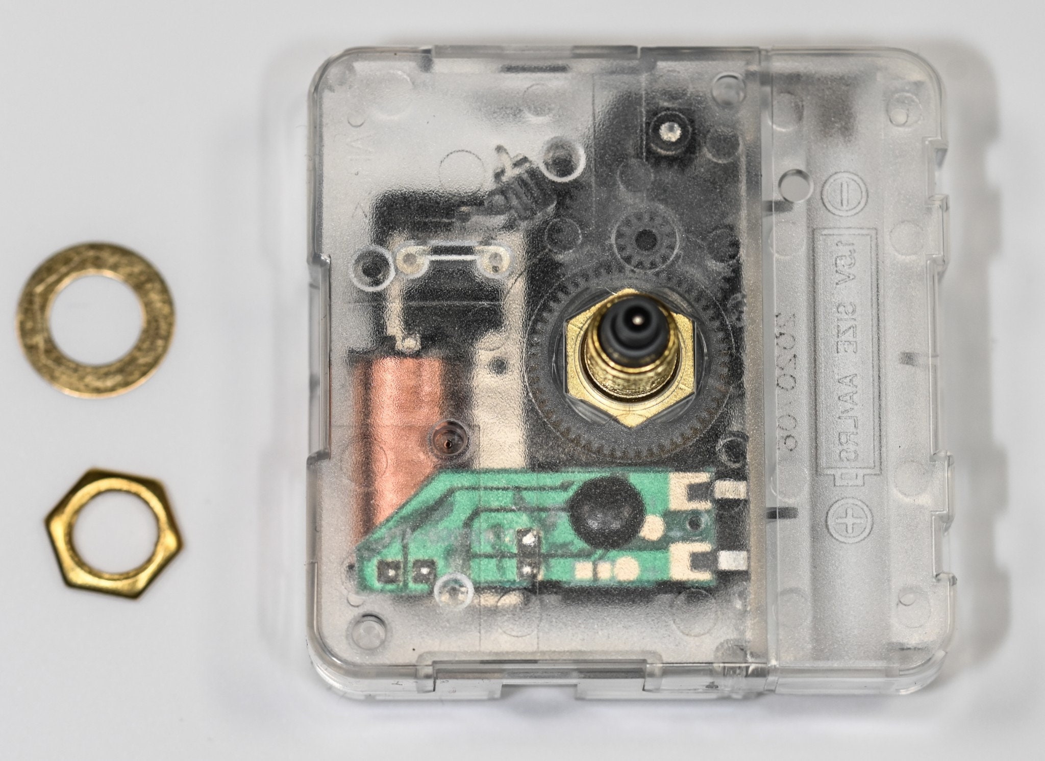 Battery shop clock movement