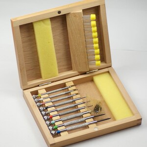 Watchmakers screwdrivers set PRO in wood case repairs tool spare blades watch