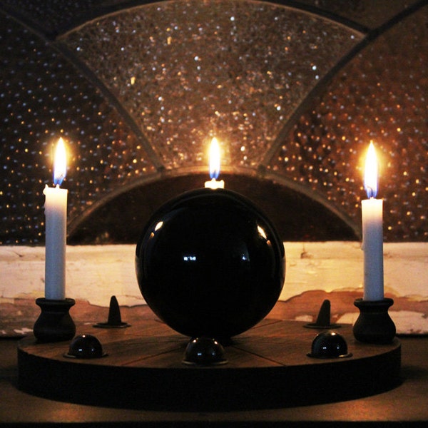 Scrying Altar~Crystal Ball Display