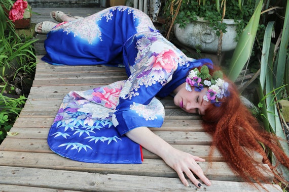 70s Vintage Silk Furisode Kimono Floral Cobalt Bl… - image 2