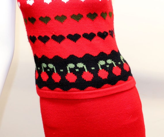 RESERVED 70s Cherries Hearts Novelty Print Sweat