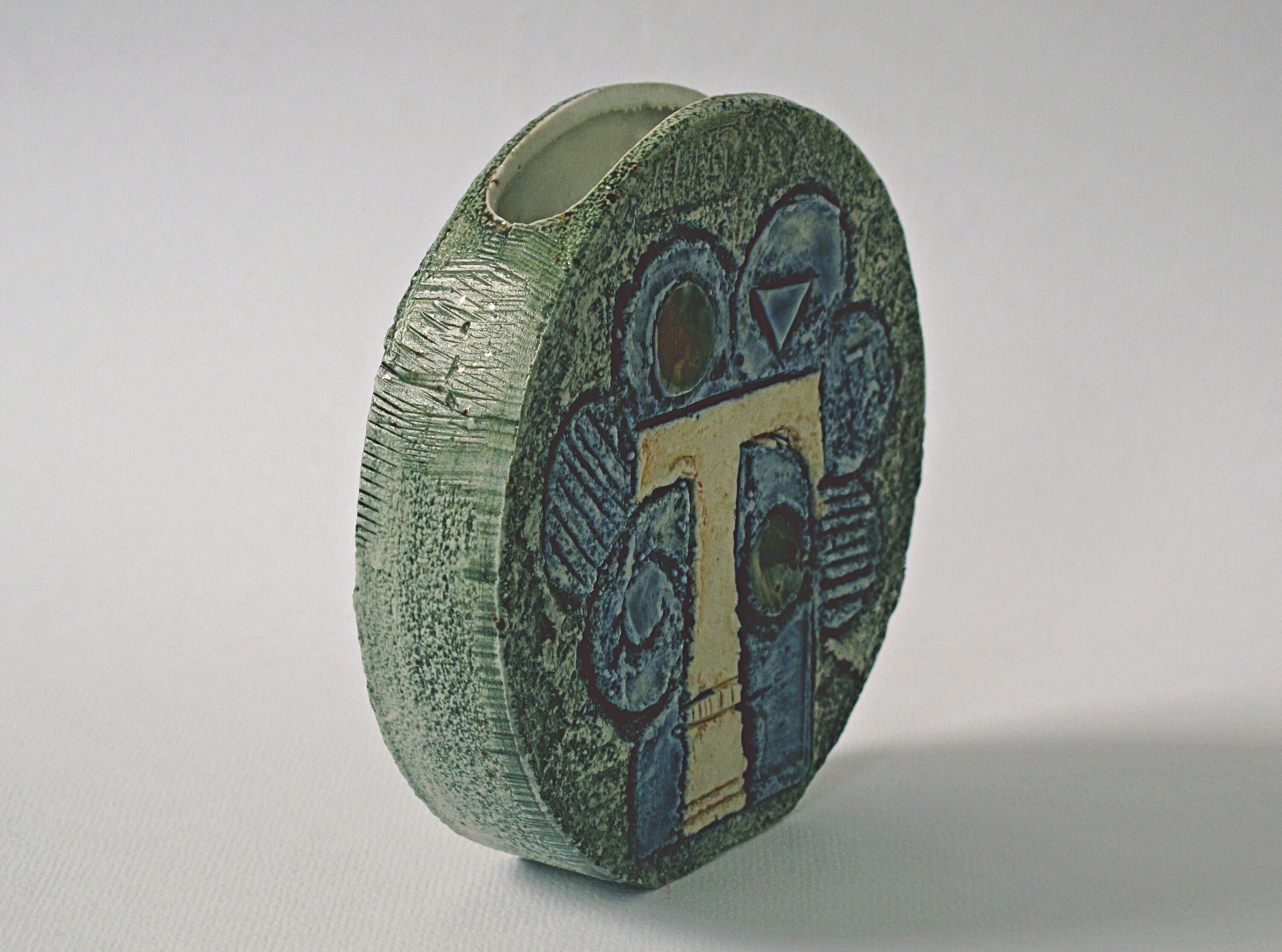 TROIKA Wheel Vase Decorated by Avril 12cm Wheel Vase by Troika Pottery, Newlyn, Cornwall