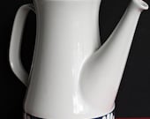 Figgjo Flint Daisy Coffee Pot , Turi Design , Norway, designed by Turi Gramstad Oliver .