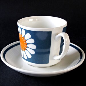 Turi Design Daisy Tasse mit Unterteller von Figgjo Flint, Norwegen, Design von Turi Gramstad Oliver Bild 4